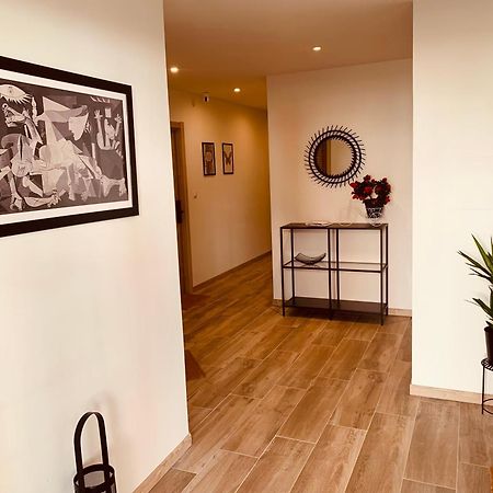 Lurgorri Apartamentos By Gernihost Guernica y Luno Εξωτερικό φωτογραφία
