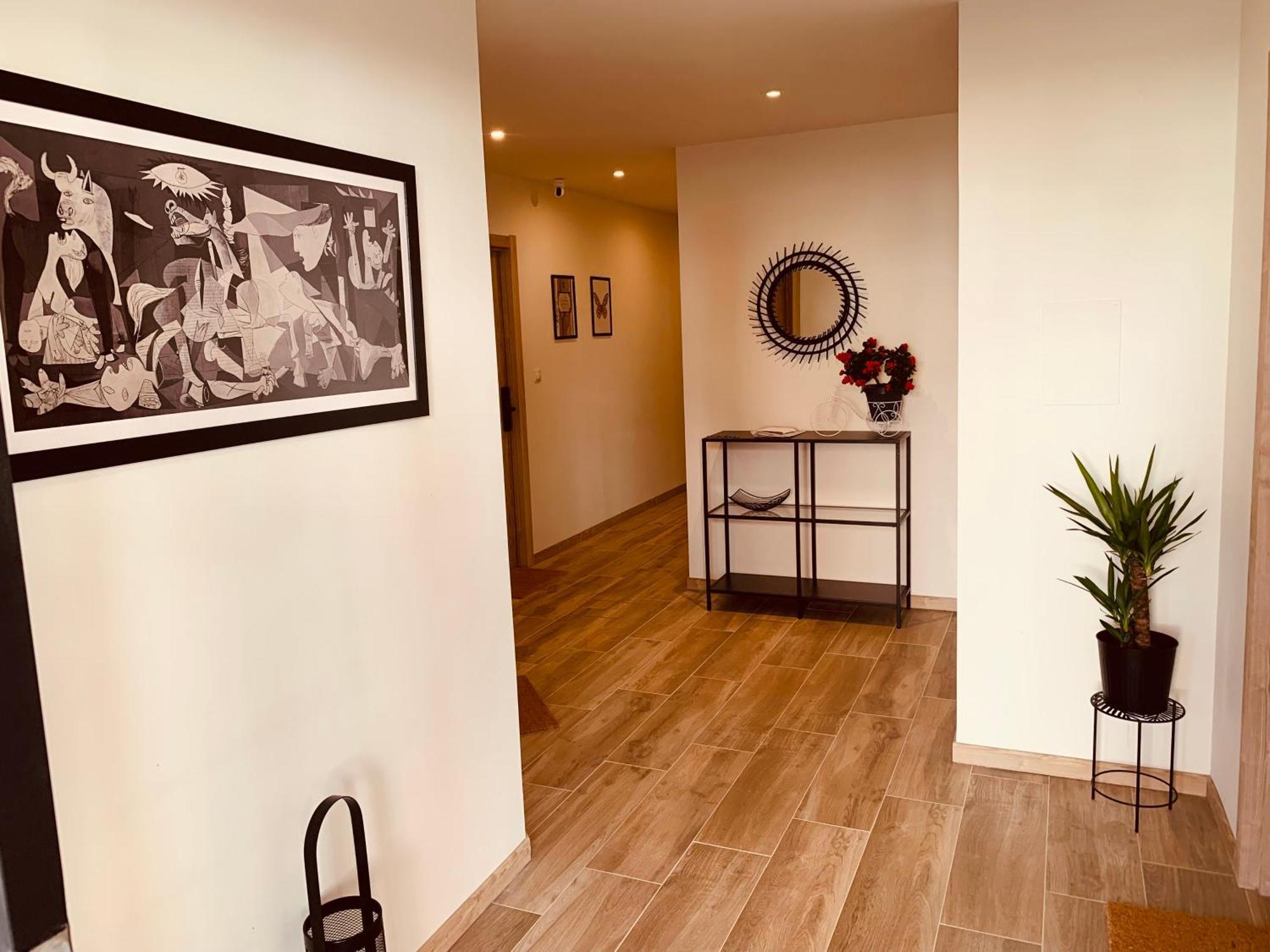 Lurgorri Apartamentos By Gernihost Guernica y Luno Εξωτερικό φωτογραφία